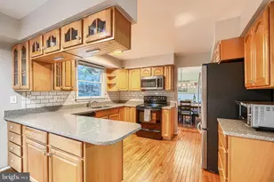 10048 Century Dr, Ellicott City, MD 21042 - Photo 13