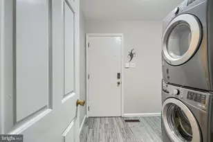 10048 Century Dr, Ellicott City, MD 21042 - Photo 17