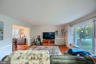10048 Century Dr, Ellicott City, MD 21042 - Photo 5