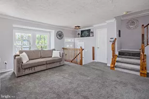 7914 Brightmeadow Ct, Ellicott City, MD 21043 - Photo 3