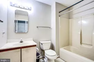 6412 Highbanks Ct, Elkridge, MD 21075 - Photo 11