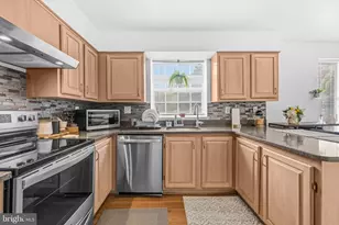 10626 High Beam Ct, Columbia, MD 21044 - Photo 5