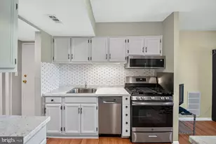 6017 Majors Ln, Columbia, MD 21045 - Photo 9