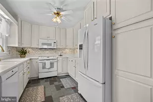 6160 Hooks Ln, Elkridge, MD 21075 - Photo 15