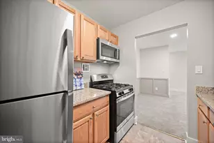 10850 Green Mountain Cir, Columbia, MD 21044 - Photo 7
