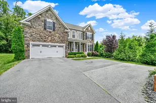 7510 Leafy Tree Ln, Ellicott City, MD 21043 - Photo 3