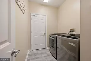4647 Yorkshire Dr, Ellicott City, MD 21043 - Photo 33