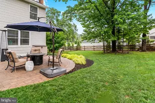 4704 Yorkshire Dr, Ellicott City, MD 21043 - Photo 9