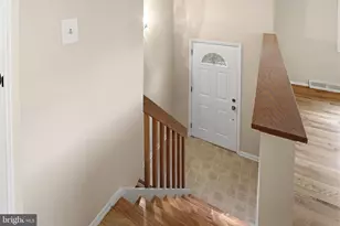 10705 Faulkner Ridge Cir, Columbia, MD 21044 - Photo 5