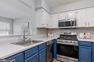6307 Sandpiper Ct, Elkridge, MD 21075 - Photo 11