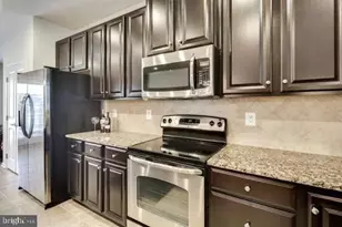 8609 Enoch Pratt Dr, Ellicott City, MD 21043 - Photo 13