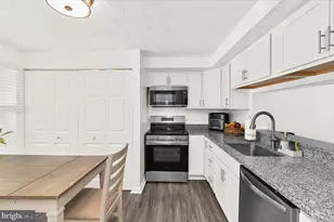 10611 Delfield Ct, Laurel, MD 20723 - Photo 5