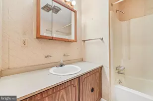 9707 Hollowood Ct, Ellicott City, MD 21042 - Photo 15