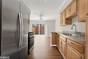 10468 Faulkner Ridge Cir, Columbia, MD 21044 - Photo 15