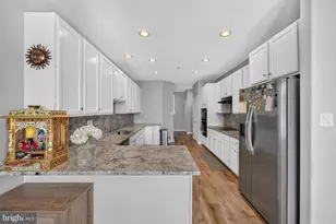 8702 Timber Oak Ln, Laurel, MD 20723 - Photo 11