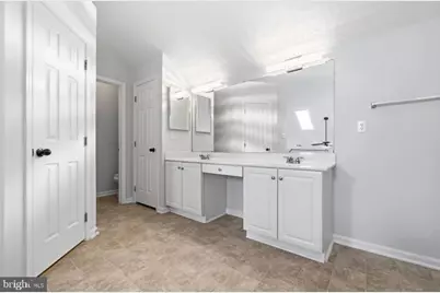 9175 Carriage House Lane, Columbia, MD 21045 - Photo 11