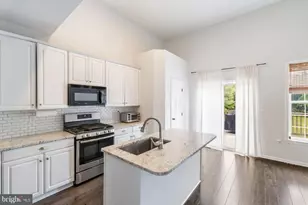 9175 Carriage House Ln, Columbia, MD 21045 - Photo 29