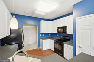 8245 Stone Crop Dr, Ellicott City, MD 21043 - Photo 11