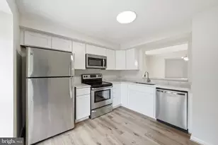 3801 Bonnybridge Pl, Ellicott City, MD 21043 - Photo 7
