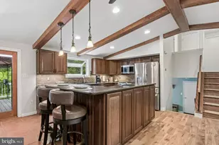 6329 Tamar Dr, Columbia, MD 21045 - Photo 9