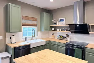 6013 North Meyer Dr, Elkridge, MD 21075 - Photo 9