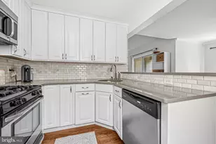9101 Gracious End Ct, Columbia, MD 21046 - Photo 13