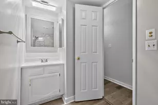 5901 Tamar Dr, Columbia, MD 21045 - Photo 11