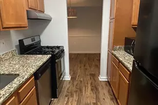 10572 Twin Rivers Rd, Columbia, MD 21044 - Photo 7