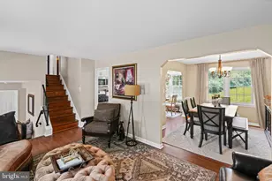 10734 Midsummer Ln, Columbia, MD 21044 - Photo 9