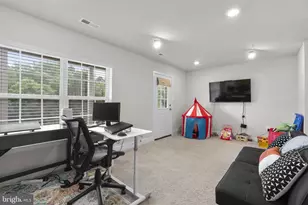 8017 Potter Pl, Elkridge, MD 21075 - Photo 37