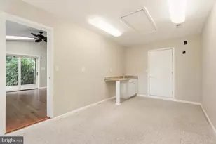 6717 Sewells Orchard Dr, Columbia, MD 21045 - Photo 15