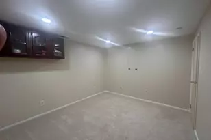 10217 Savoy Ct, Ellicott City, MD 21042 - Photo 3