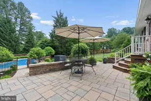 10173 Green Clover Dr, Ellicott City, MD 21042 - Photo 5
