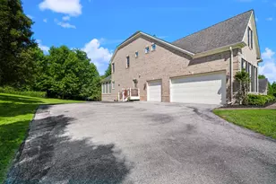 13111 Bucks Ridge Ct, Ellicott City, MD 21042 - Photo 3