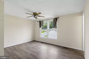 5571 Hunting Horn Dr, Ellicott City, MD 21043 - Photo 13