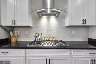 7944 Potter Pl, Elkridge, MD 21075 - Photo 9