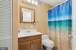 9229 Crazyquilt Ct, Columbia, MD 21045 - Photo 11