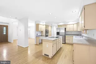 6181 Wooded Run Dr, Columbia, MD 21044 - Photo 17