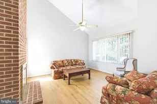 6181 Wooded Run Dr, Columbia, MD 21044 - Photo 9