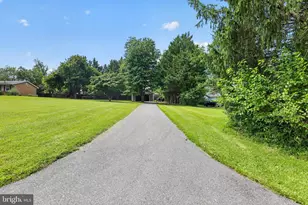 17001 Moss Meadow Way, Mount Airy, MD 21771 - Photo 9