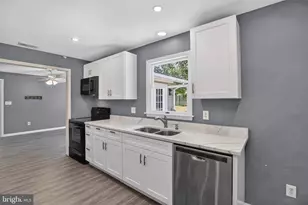 17001 Moss Meadow Way, Mount Airy, MD 21771 - Photo 11