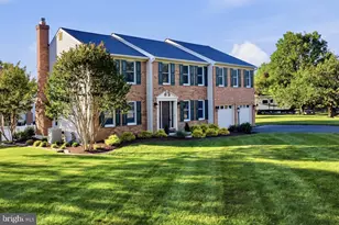 5016 Brampton Pkwy, Ellicott City, MD 21043 - Photo 3