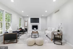 8208 Weston Dr, Ellicott City, MD 21043 - Photo 5