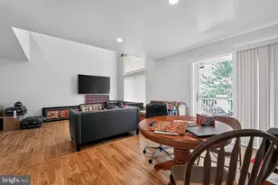 5607 Vantage Point Rd, Columbia, MD 21044 - Photo 11