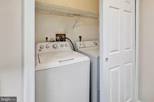 5844 Wyndham Cir, Columbia, MD 21044 - Photo 9
