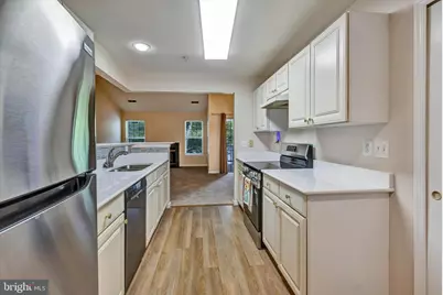 5844 Wyndham Circle #303, Columbia, MD 21044 - Photo 7