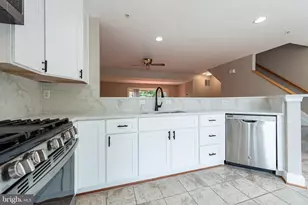 6209 Deep River Canyon, Columbia, MD 21045 - Photo 11
