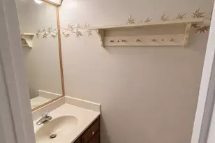 9517 Donnan Castle Ct, Laurel, MD 20723 - Photo 5