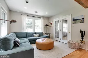 10037 Century Dr, Ellicott City, MD 21042 - Photo 19