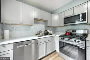 9625 White Acre Rd, Columbia, MD 21045 - Photo 11